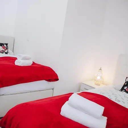 Grom Ribno Apartment *
